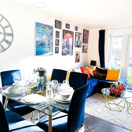 Contractors, Families, Tourists & Groups Welcome Sleeps Upto 9, Garden, Pet Allowed, Parking Included! Бирмингем Экстерьер фото