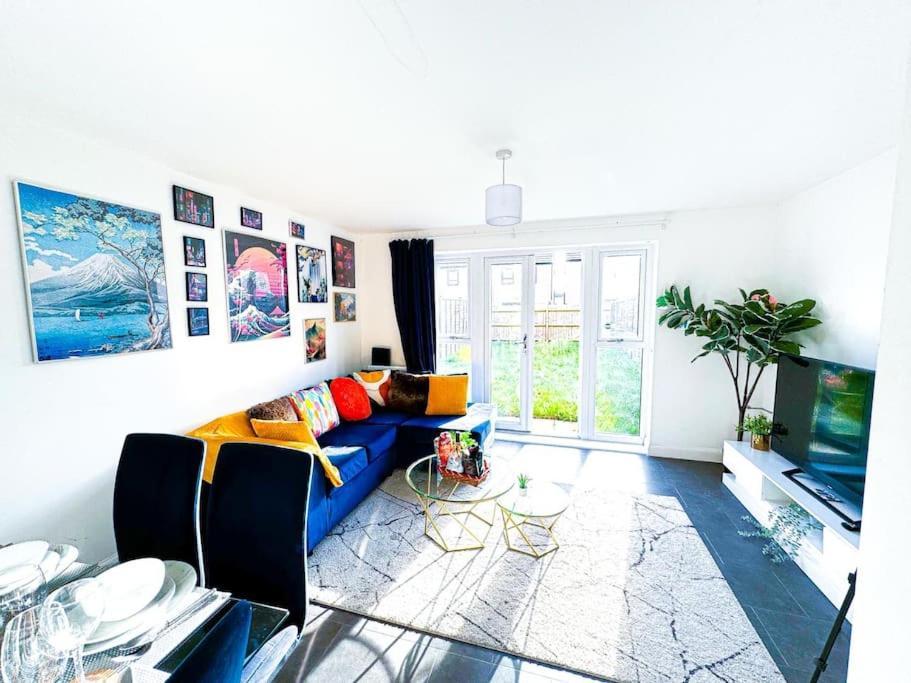 Contractors, Families, Tourists & Groups Welcome Sleeps Upto 9, Garden, Pet Allowed, Parking Included! Бирмингем Экстерьер фото