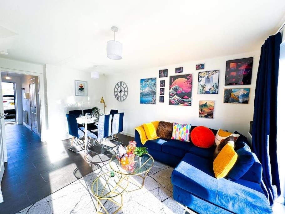 Contractors, Families, Tourists & Groups Welcome Sleeps Upto 9, Garden, Pet Allowed, Parking Included! Бирмингем Экстерьер фото