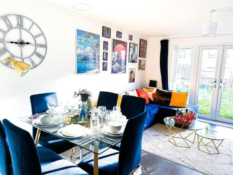 Contractors, Families, Tourists & Groups Welcome Sleeps Upto 9, Garden, Pet Allowed, Parking Included! Бирмингем Экстерьер фото